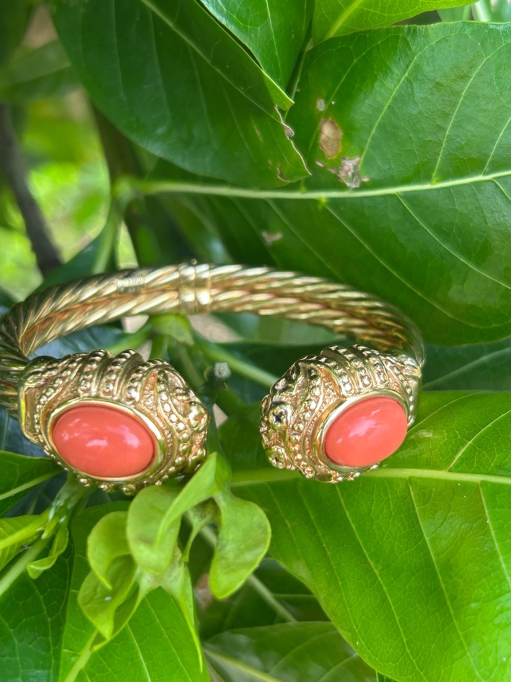 Vintage Italian 14k yellow gold cabochon coral bracelet cuff 17-18gram not scrap - Picture 3 of 15